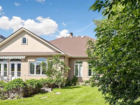 Photo 33 at 3 Raymond Drive, Yorkhill, Vaughan