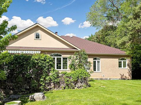 Photo 34 at 3 Raymond Drive, Yorkhill, Vaughan