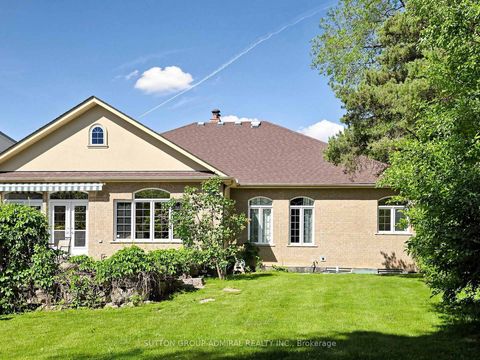 Photo 35 at 3 Raymond Drive, Yorkhill, Vaughan