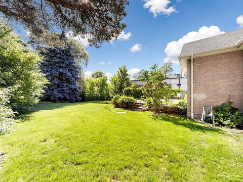 Photo 36 at 3 Raymond Drive, Yorkhill, Vaughan