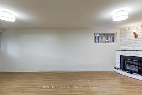Photo 3 at 38 Jellicoe Avenue, Alderwood, Toronto