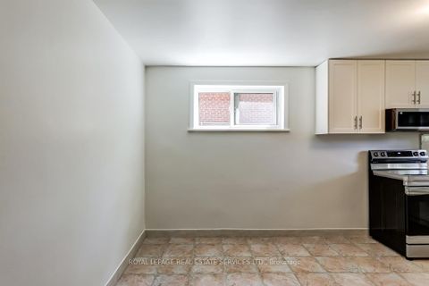 Photo 9 at 38 Jellicoe Avenue, Alderwood, Toronto