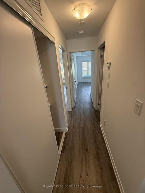 Photo 12 at 6 - 12 Marquette Avenue S, Lawrence, Toronto