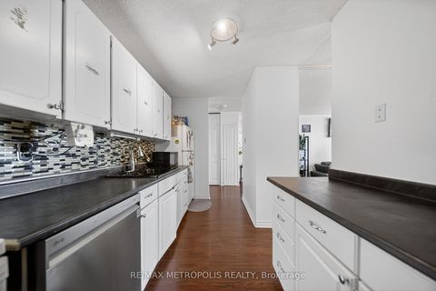 Photo 4 at 1102 - 15 Torrance Road, Eglinton East, Toronto