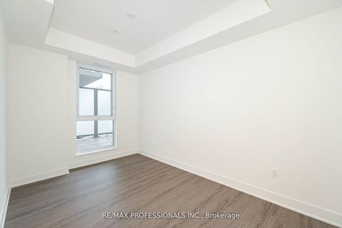 Photo 15 at 504 - 185 Deerfield Road, Central Newmarket, Newmarket