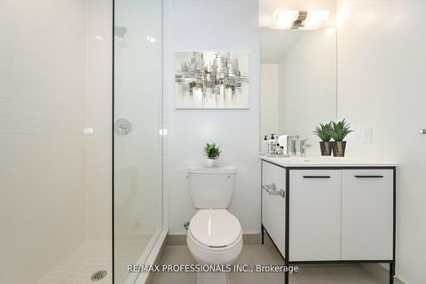 Photo 18 at 504 - 185 Deerfield Road, Central Newmarket, Newmarket