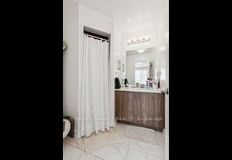 Photo 15 at 39 Turnberry Lane, Painswick South, Barrie