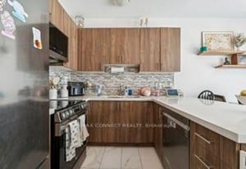 Photo 18 at 39 Turnberry Lane, Painswick South, Barrie