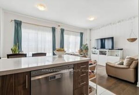 Photo 30 at 39 Turnberry Lane, Painswick South, Barrie