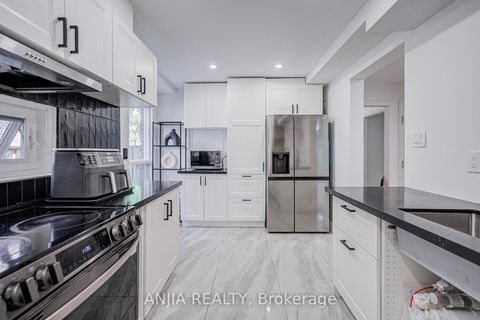 Photo 8 at 272 McNicoll Avenue, Hillcrest Village, Toronto