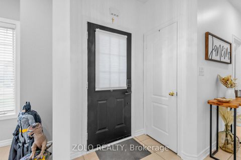 Photo 3 at 1911 Swan Street, Alcona, Innisfil