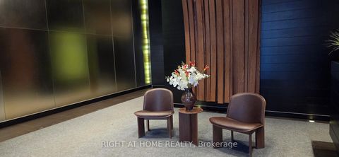 Photo 3 at 911 - 478 King Street W, Waterfront Communities C1, Toronto