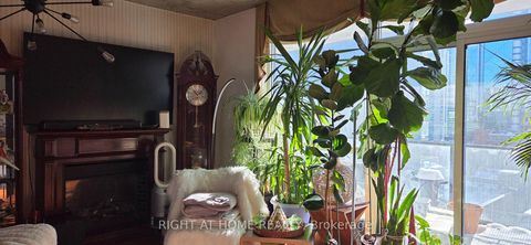 Photo 14 at 911 - 478 King Street W, Waterfront Communities C1, Toronto