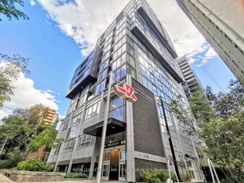 Photo 1 at 904 - 17 Dundonald Street, Yonge Corridor, Toronto