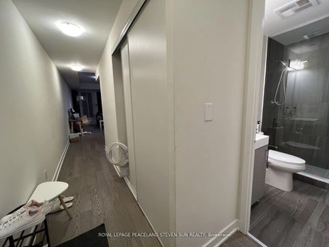 Photo 9 at 904 - 17 Dundonald Street, Yonge Corridor, Toronto