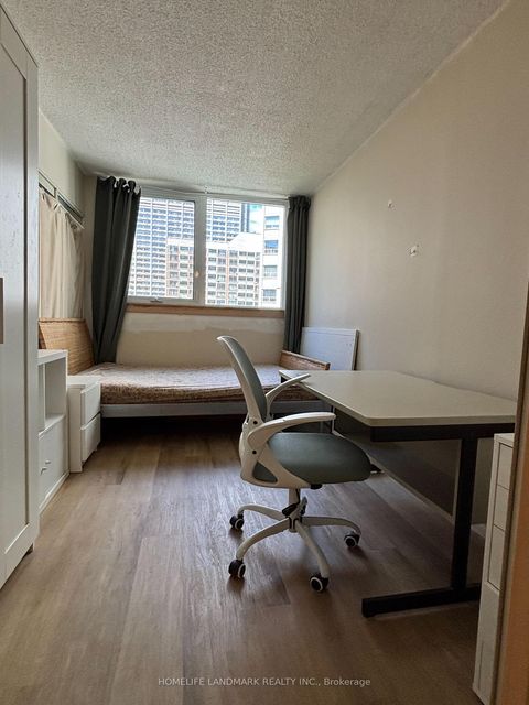 Photo 9 at 1401 - 1055 Bay Street, Bay Street Corridor, Toronto