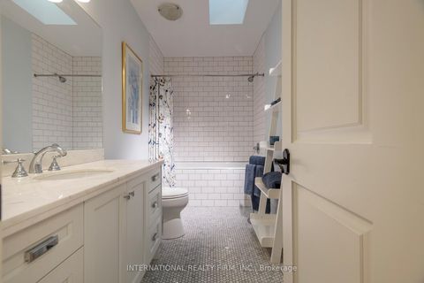 Photo 33 at 111 Hillsdale Avenue E, Mount Pleasant West, Toronto