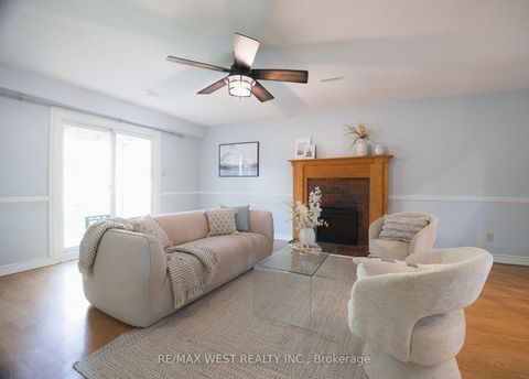 Photo 15 at 14 Souch Court, Bowmanville, Clarington