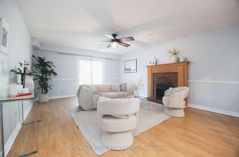 Photo 16 at 14 Souch Court, Bowmanville, Clarington