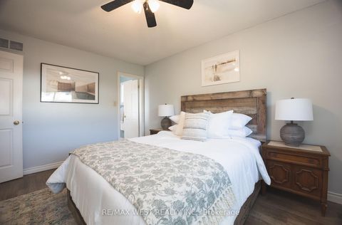 Photo 19 at 14 Souch Court, Bowmanville, Clarington
