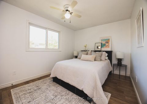 Photo 22 at 14 Souch Court, Bowmanville, Clarington