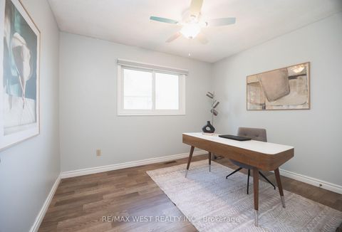 Photo 24 at 14 Souch Court, Bowmanville, Clarington