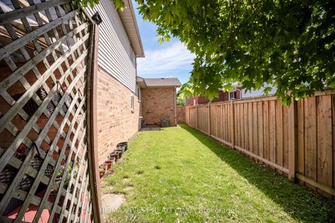 Photo 33 at 14 Souch Court, Bowmanville, Clarington
