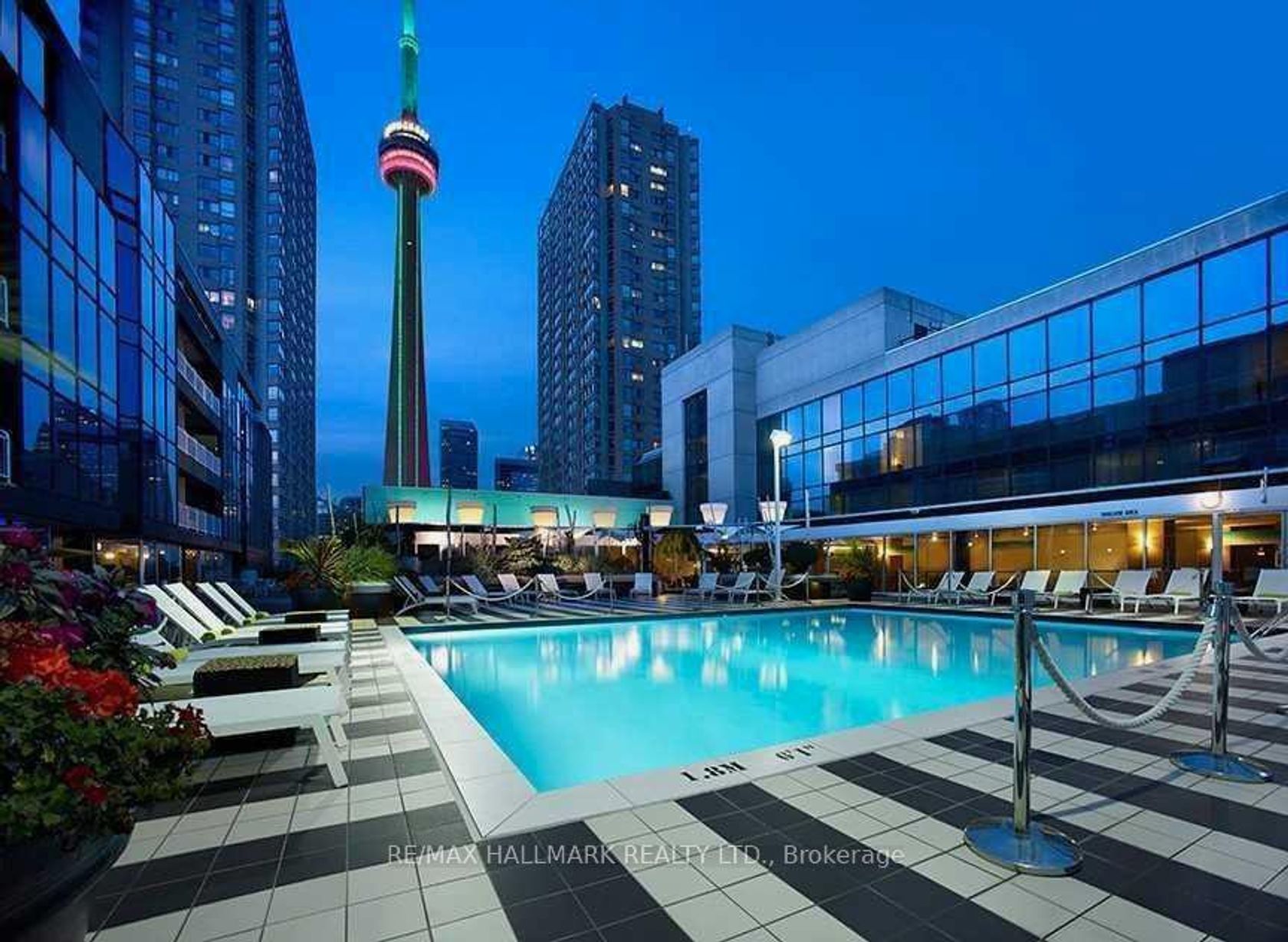 404 - 251 Queens Quay W, Waterfront Communities C1, Toronto photo number 2