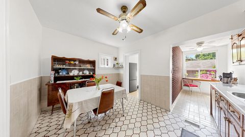 Photo 10 at 39 Exeter Street, Pellam Park, Toronto