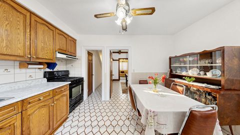 Photo 12 at 39 Exeter Street, Pellam Park, Toronto