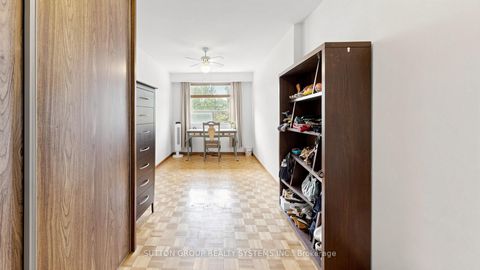 Photo 19 at 39 Exeter Street, Pellam Park, Toronto