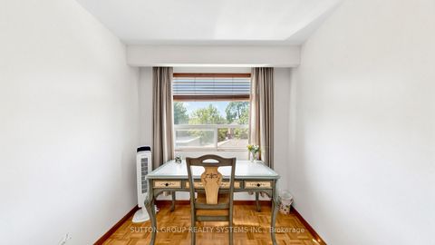 Photo 21 at 39 Exeter Street, Pellam Park, Toronto