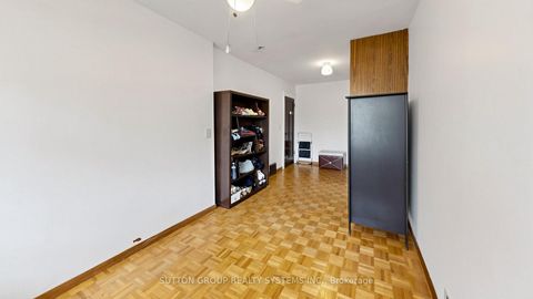 Photo 23 at 39 Exeter Street, Pellam Park, Toronto