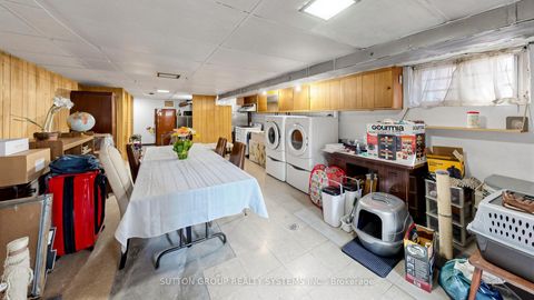 Photo 34 at 39 Exeter Street, Pellam Park, Toronto