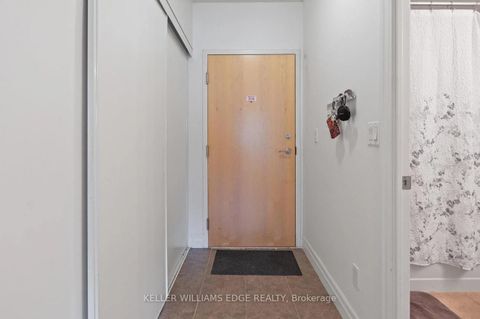 Photo 4 at 1408 - 8 Scollard Street, Annex, Toronto
