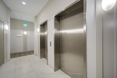 Photo 3 at 609 - 4200 Bathurst Street, Westgate, Toronto