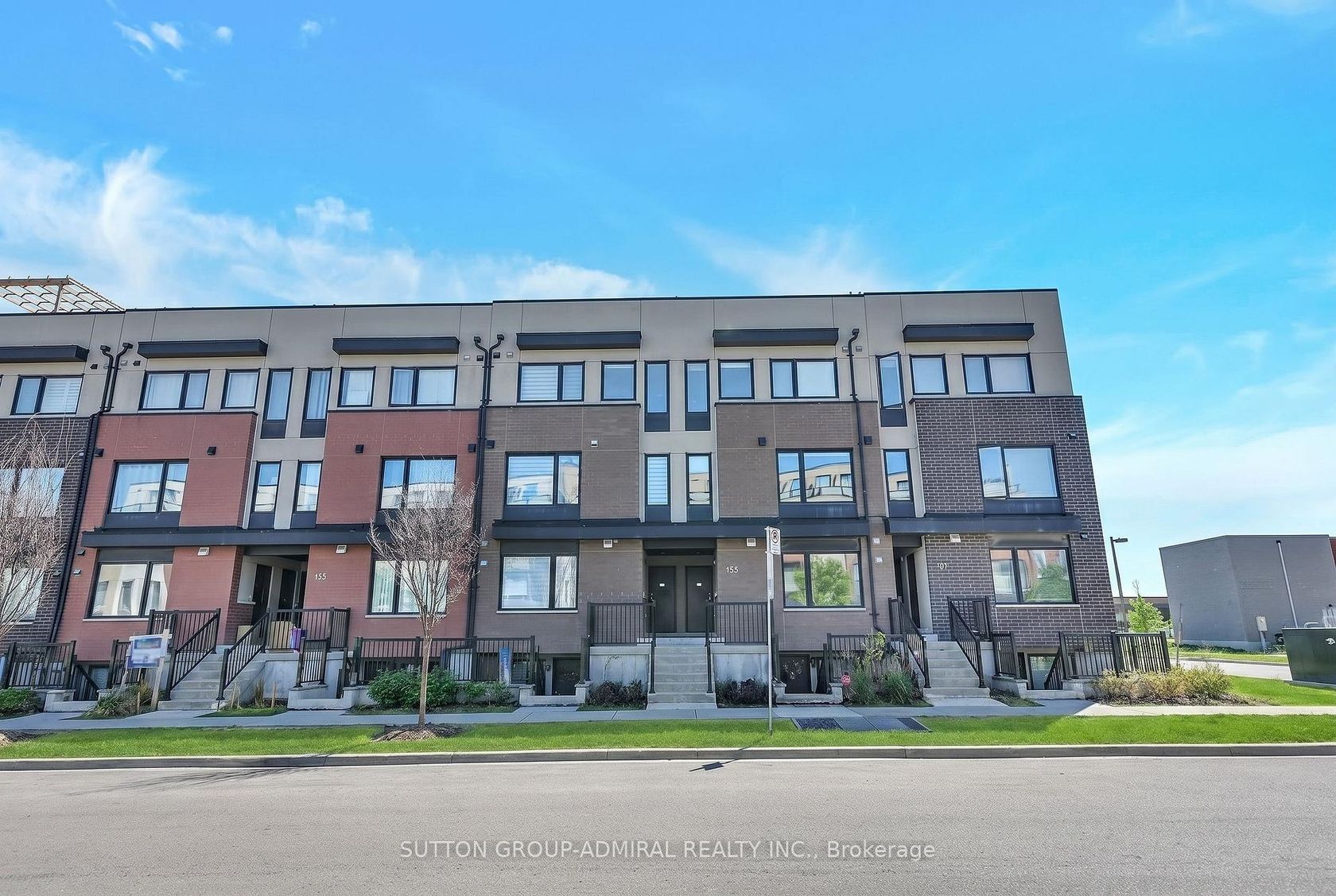 3 - 153 William Duncan Road, CFB, Toronto 