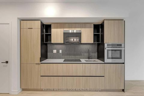 Photo 2 at 202 - 2 Augusta Avenue, Waterfront Communities C1, Toronto