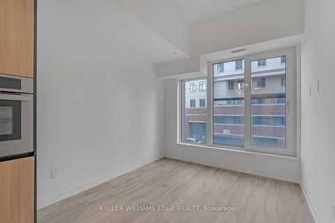 Photo 5 at 202 - 2 Augusta Avenue, Waterfront Communities C1, Toronto