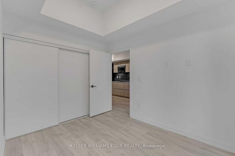 Photo 7 at 202 - 2 Augusta Avenue, Waterfront Communities C1, Toronto