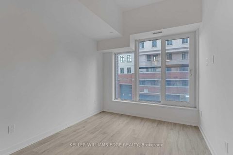 Photo 10 at 202 - 2 Augusta Avenue, Waterfront Communities C1, Toronto