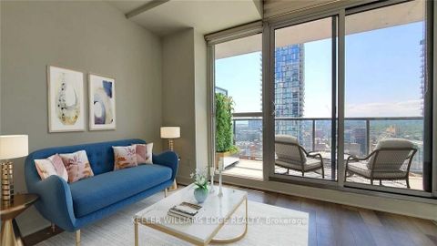 Photo 8 at 3602 - 290 Adelaide Street W, Waterfront Communities C1, Toronto