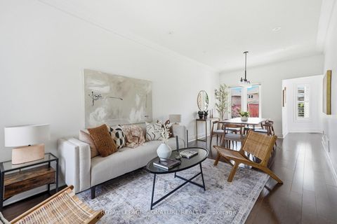 Photo 3 at 45 Oban Avenue, Maple, Vaughan