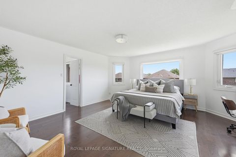 Photo 22 at 45 Oban Avenue, Maple, Vaughan