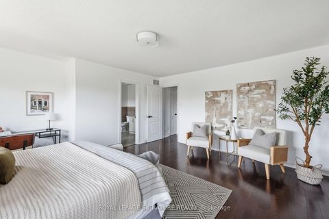 Photo 23 at 45 Oban Avenue, Maple, Vaughan