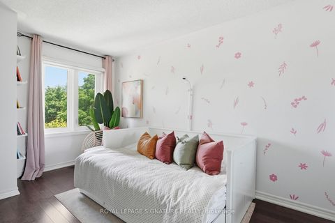 Photo 31 at 45 Oban Avenue, Maple, Vaughan