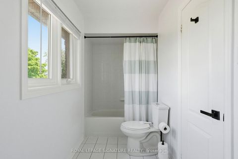 Photo 38 at 45 Oban Avenue, Maple, Vaughan