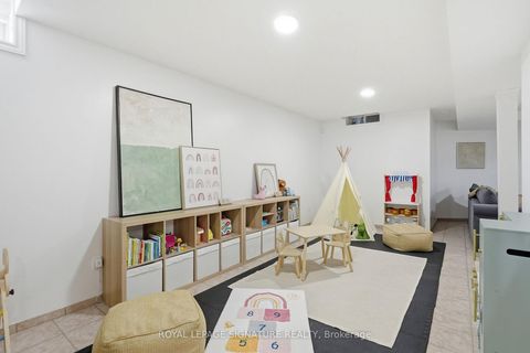 Photo 43 at 45 Oban Avenue, Maple, Vaughan