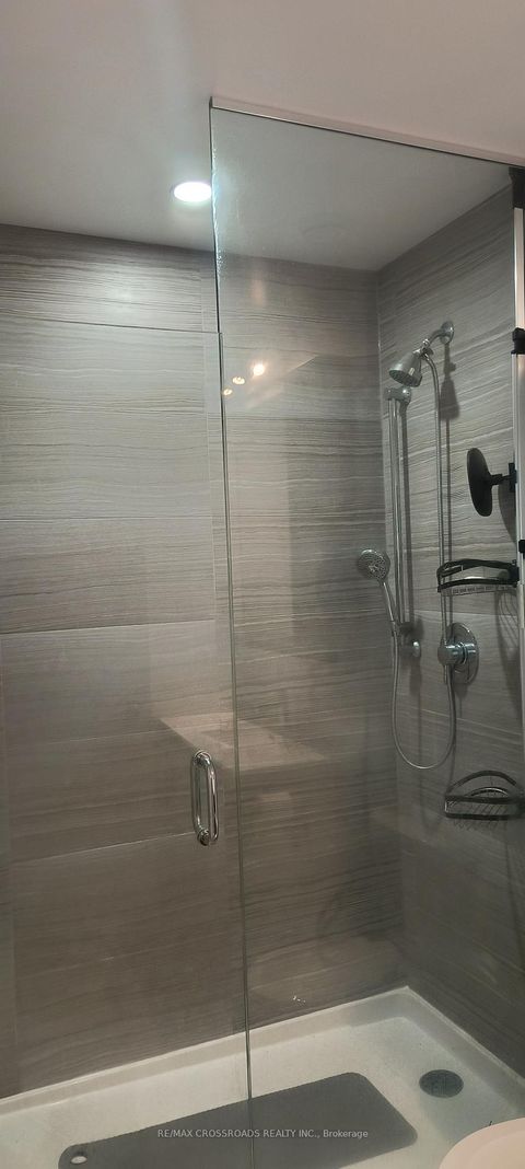 Photo 16 at 112 - 99 The Donway Way W, Don Mills, Toronto