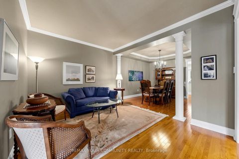 Photo 8 at 104 Westbury Court, Westbrook, Richmond Hill